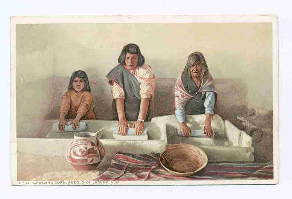 1907 postcard grinding corn