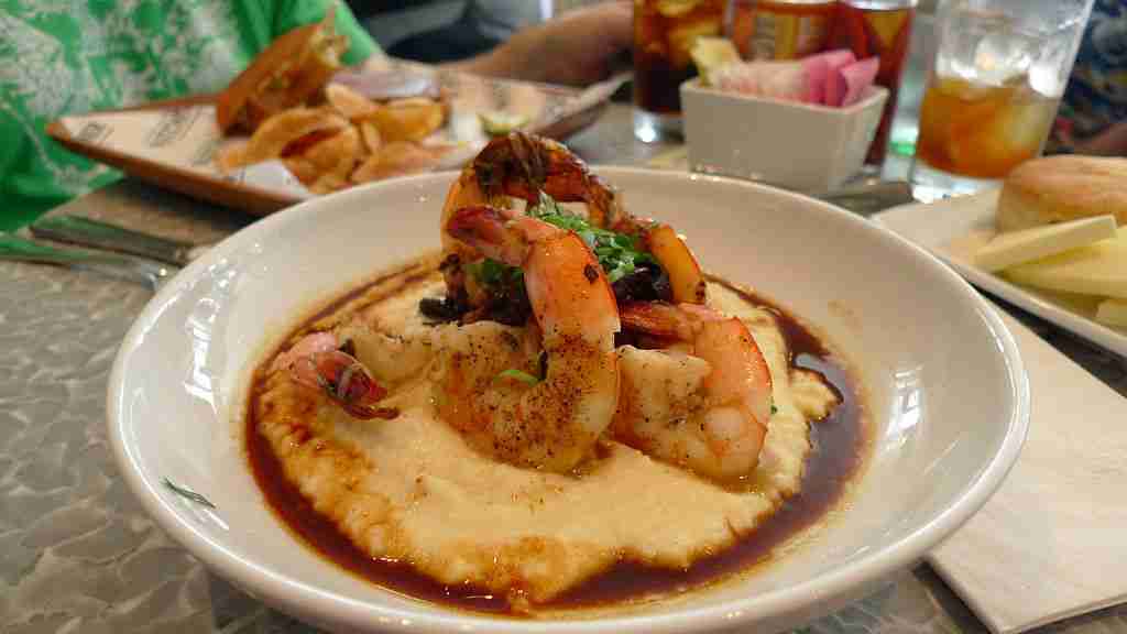 New Orleans style shrimp and grits