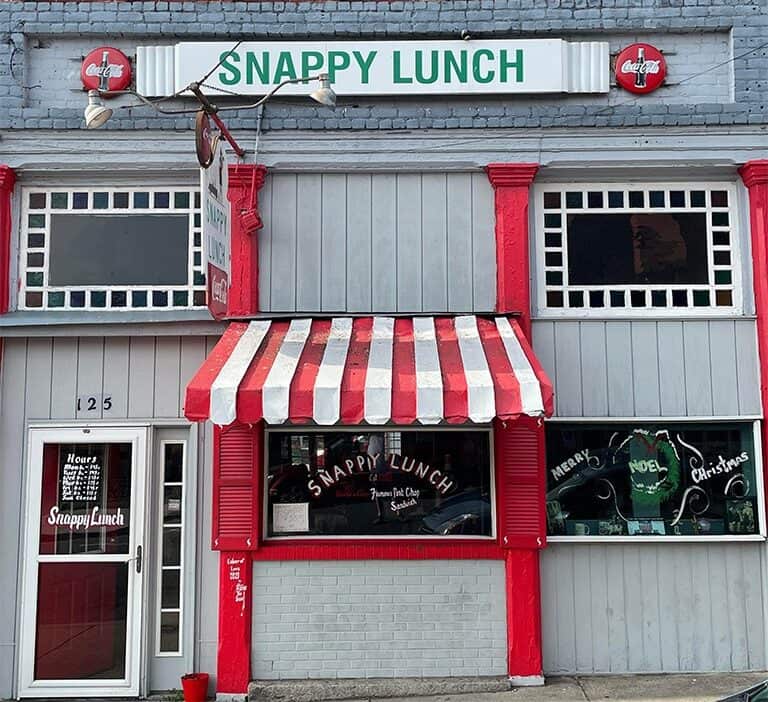 Snappy Lunch restaurant in Mount Airy NC, a Mayberry landmark famous for its pork chop sandwich.