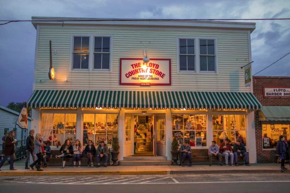 Floyd country store at dusk